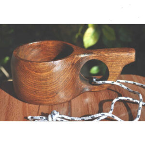 Kuksa artesanal em madeira com alça